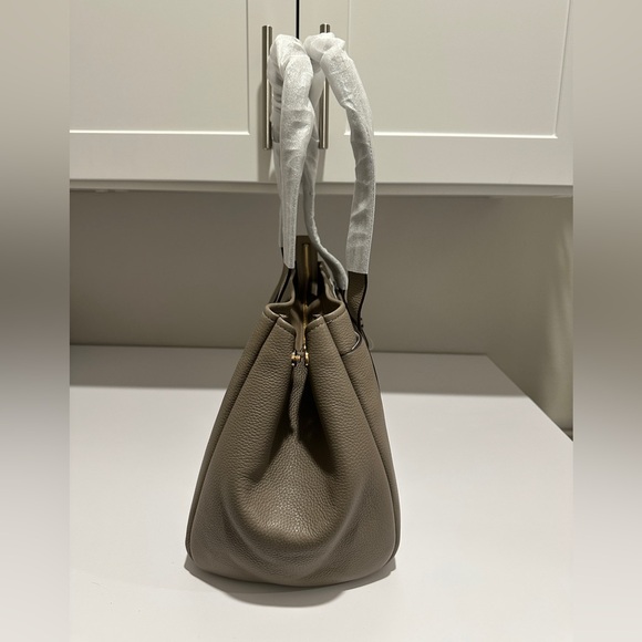 Michael Kors Romee large pebble leather tote NWT in Birch - Picture 5 of 14